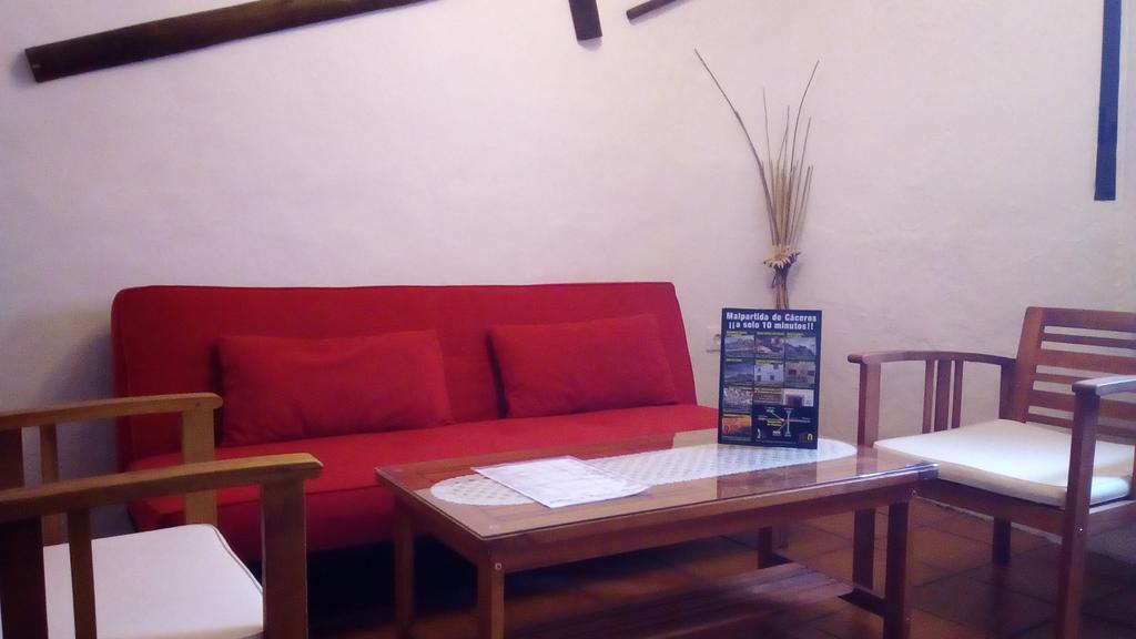 Casa Rural "La Posada De Maria" Мальпартида-де-Касерес Экстерьер фото